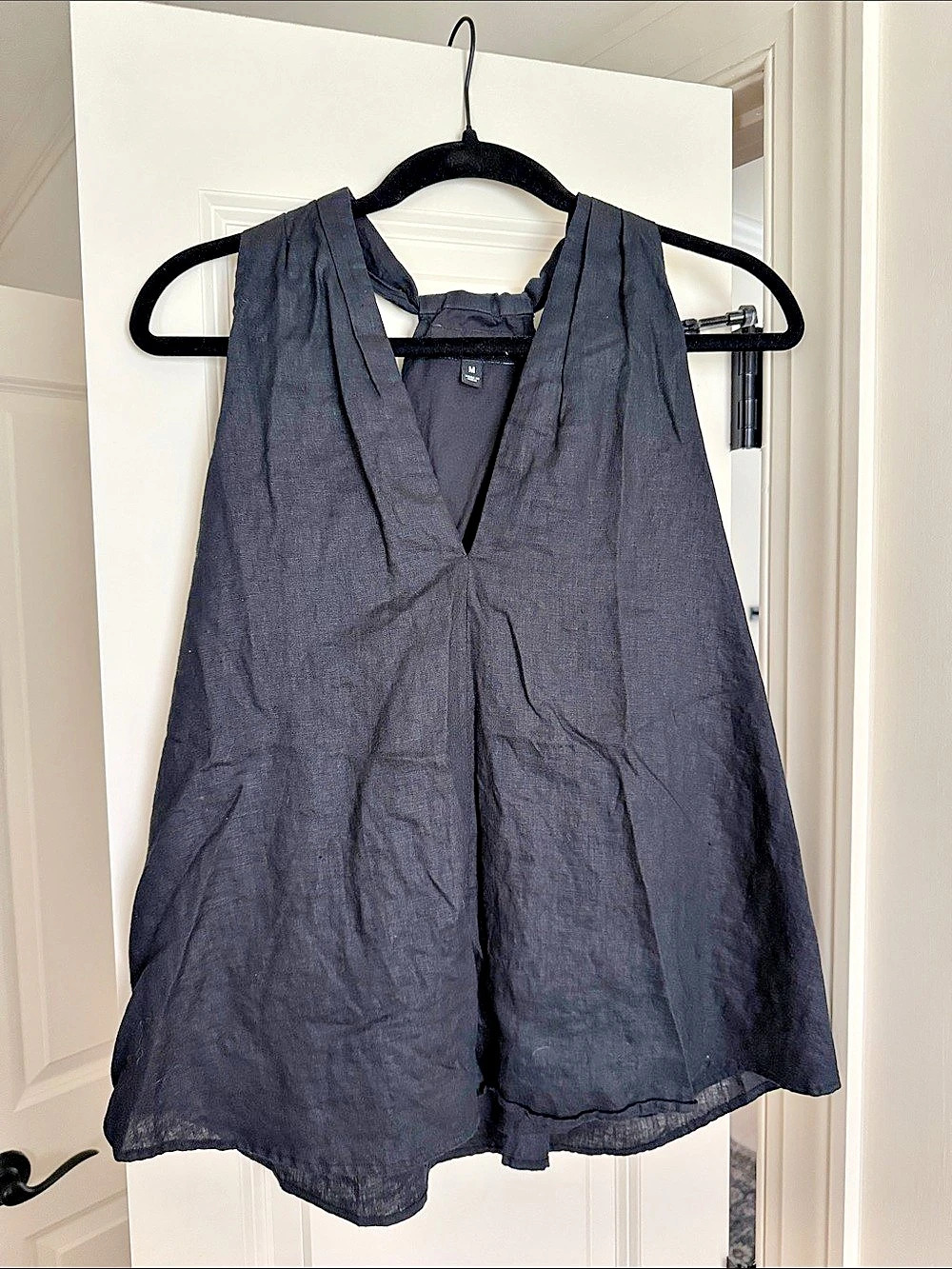 Banana Republic 100% Linen Twist-Back Tank Black